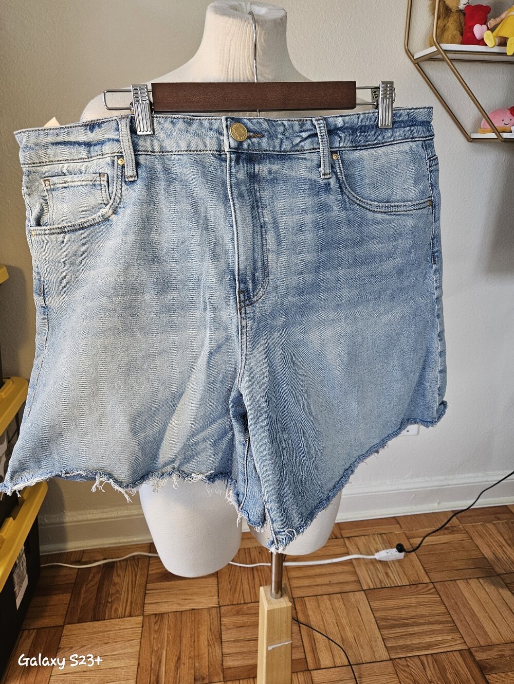 Kut from the Kloth- Women's 16 Light Wash Denim Cutoff Shorts